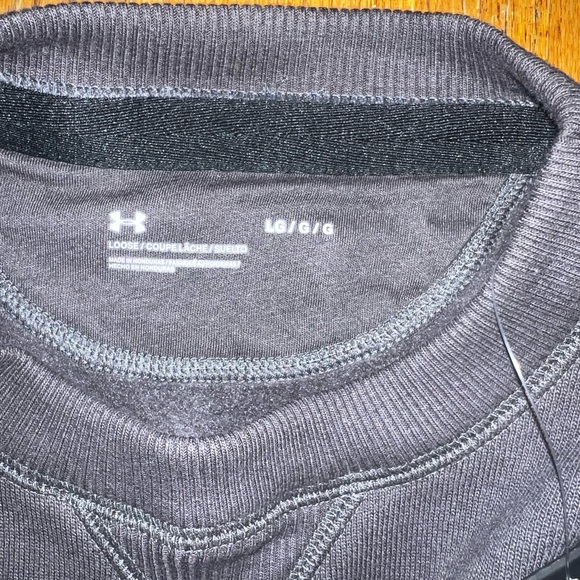 Under Armour Short Sleeve Graphic Terry Crewneck - Picture 2 of 5